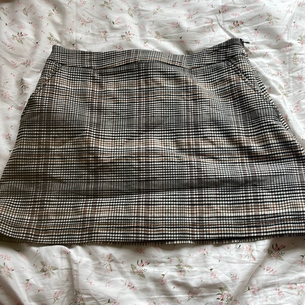 Brown plaid mini pencil skirt